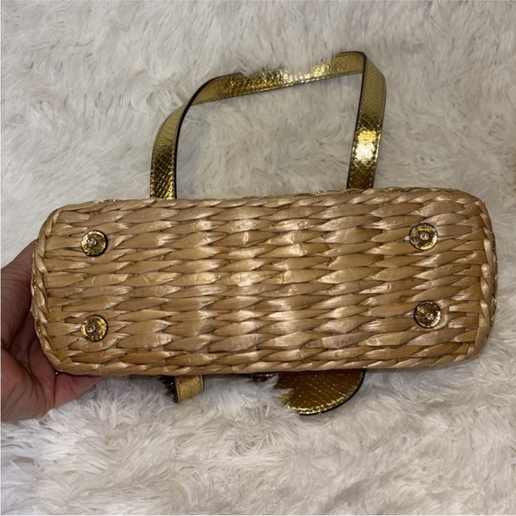 Y2K Guess Straw and Gold Ribbon
Woven Shoulder Bag - Picture 10 of 16